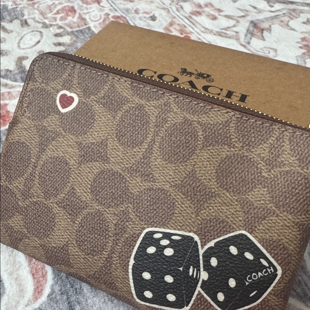 New! Coach Signature Dinosaur Corner Zip Wristlet (model CW856) Brown Wristlet - Picture 7 of 9